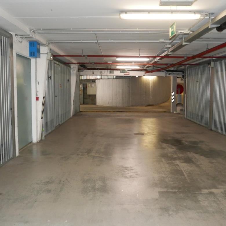 QUINTO  90 MQ CON LOGGIA VIVIBILE E BOX
