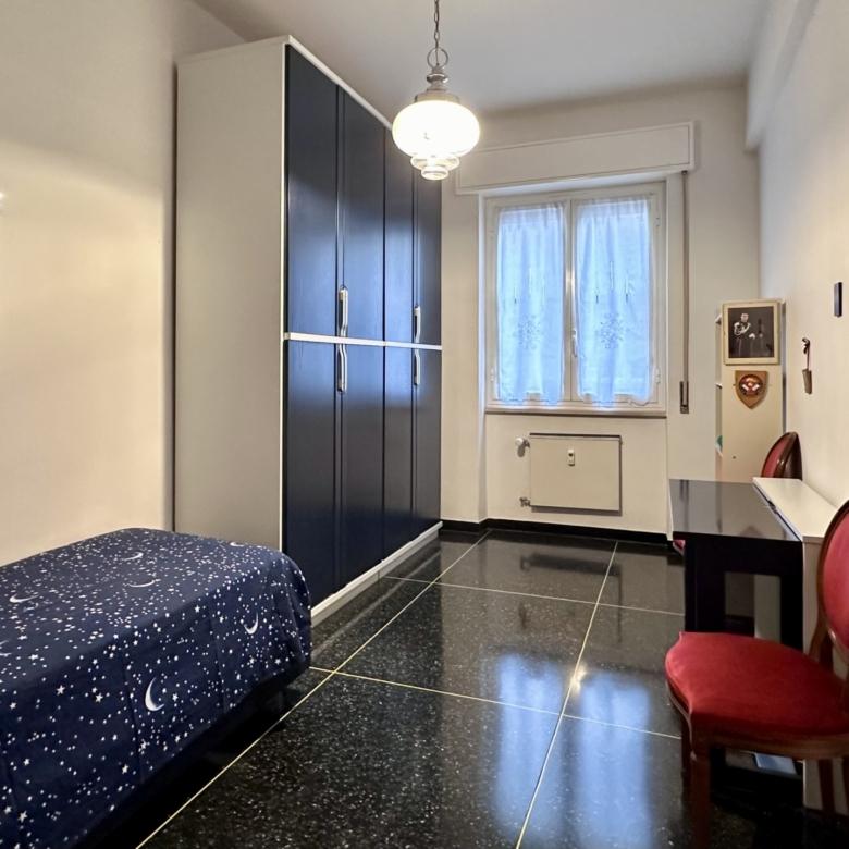 MARASSI VIA ROBINO 85 MQ. CON POSTO AUTO E CANTINA