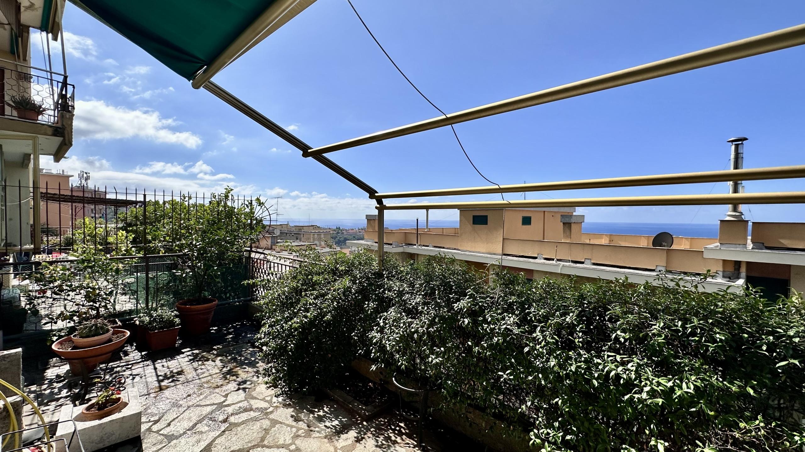 BORGORATTI ALTA PANORAMICI 132 MQ CON GIARDINO BOX E CANTINE