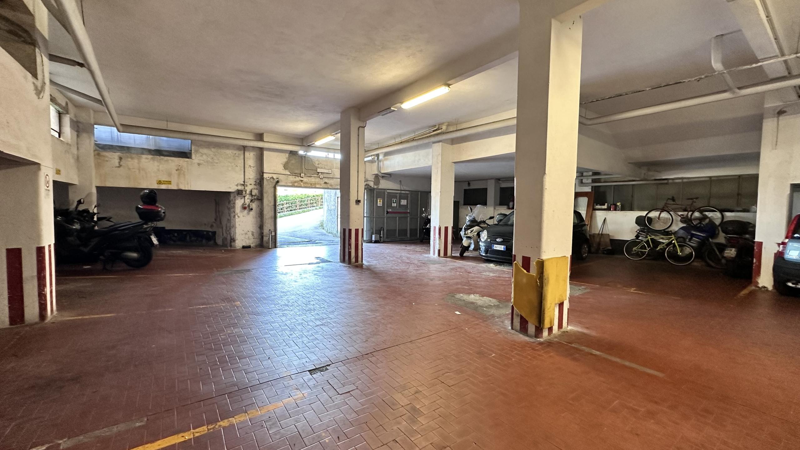 BORGORATTI ALTA PANORAMICI 132 MQ CON GIARDINO BOX E CANTINE