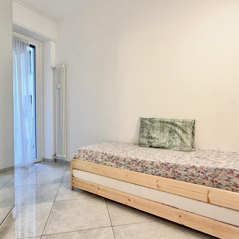 FOCE IN VIALE PRIVATO PERFETTI 109 MQ ARREDATI