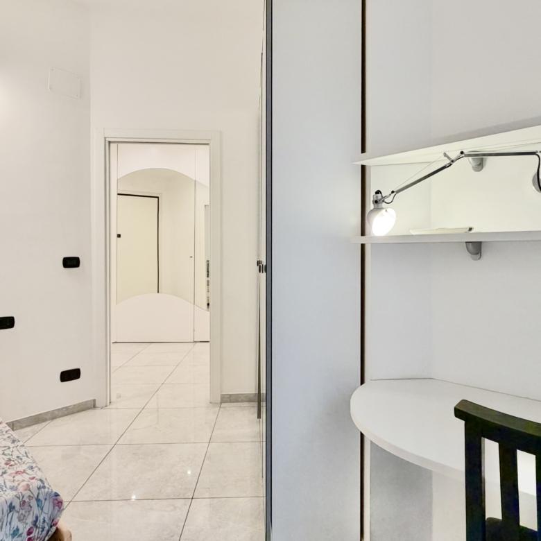 FOCE IN VIALE PRIVATO PERFETTI 109 MQ ARREDATI