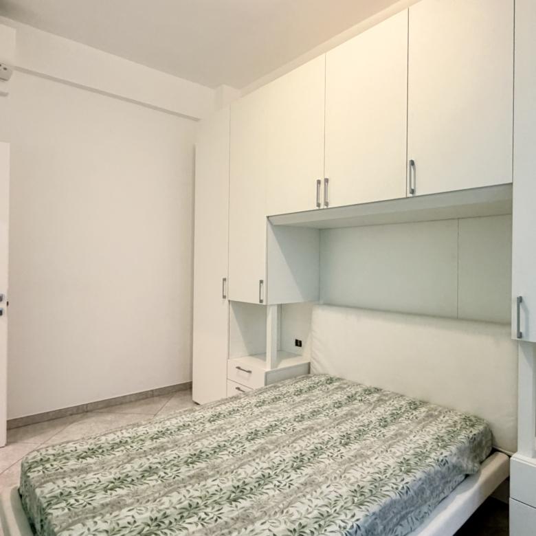 FOCE IN VIALE PRIVATO PERFETTI 109 MQ ARREDATI