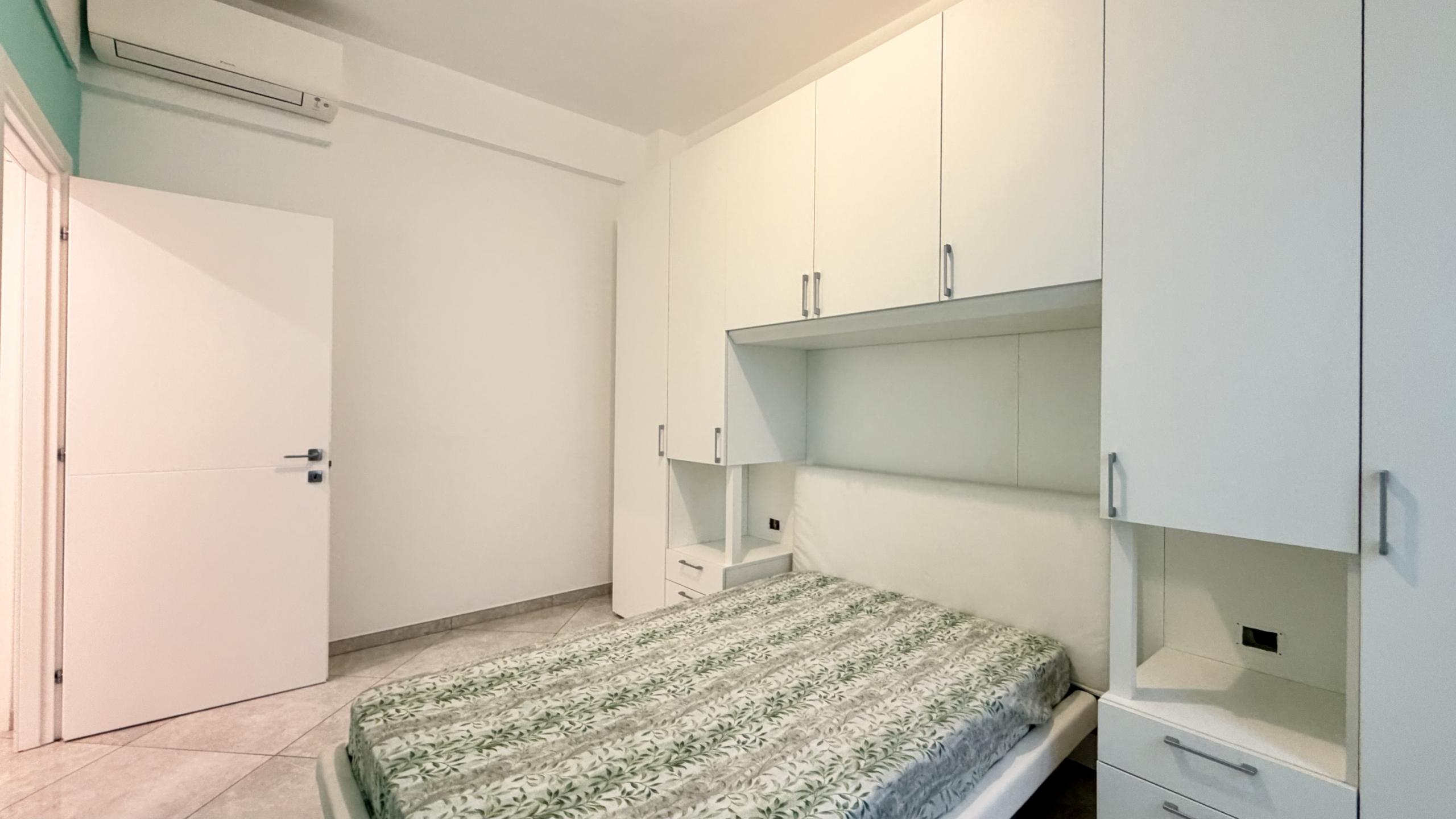 IMG_6761 FOCE IN VIALE PRIVATO PERFETTI 109 MQ ARREDATI