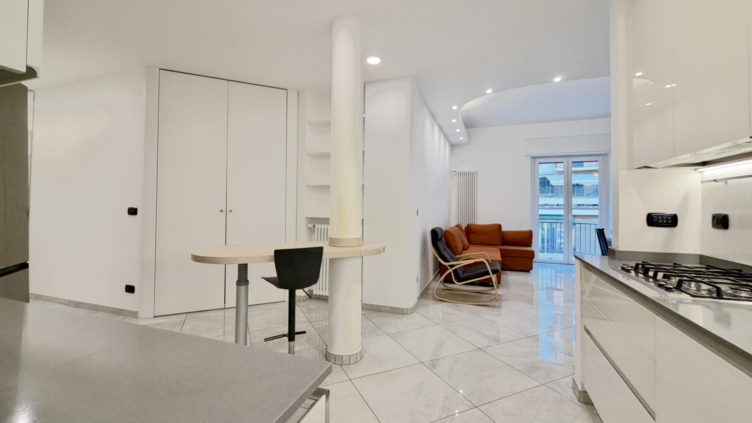 IMG_6769 FOCE IN VIALE PRIVATO PERFETTI 109 MQ ARREDATI