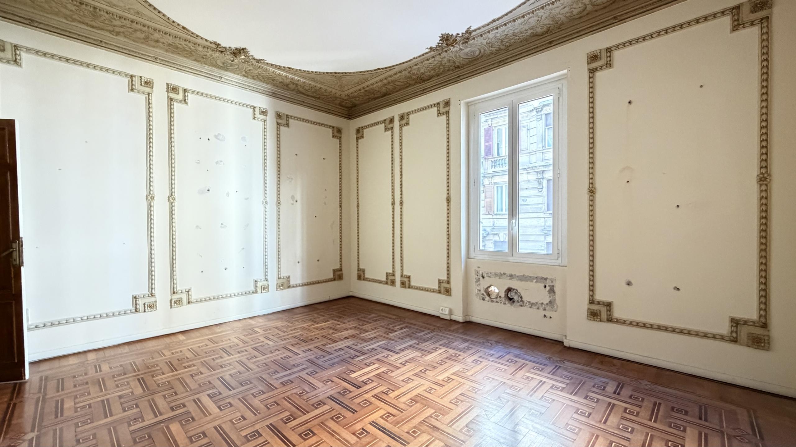 GENOVA CENTRO – PRESTIGIOSO UFFICIO DI 294 MQ