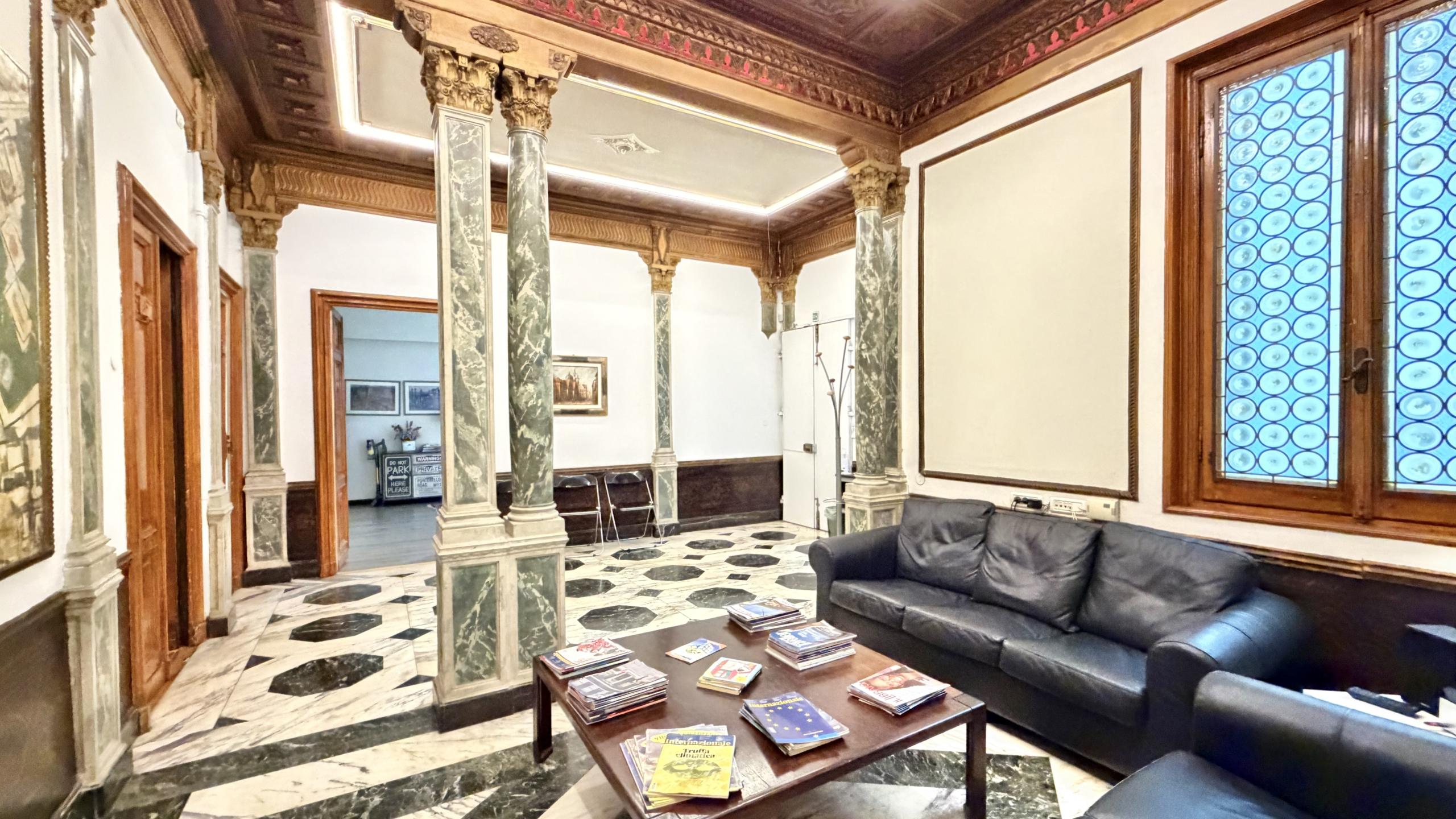 GENOVA CENTRO – PRESTIGIOSO UFFICIO DI 294 MQ
