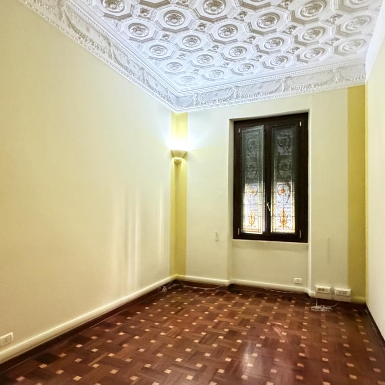 GENOVA CENTRO – PRESTIGIOSO UFFICIO DI 294 MQ