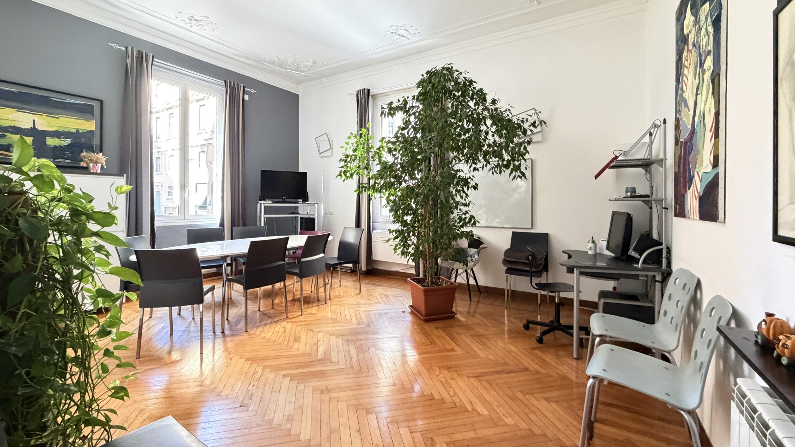 GENOVA CENTRO – PRESTIGIOSO UFFICIO DI 294 MQ